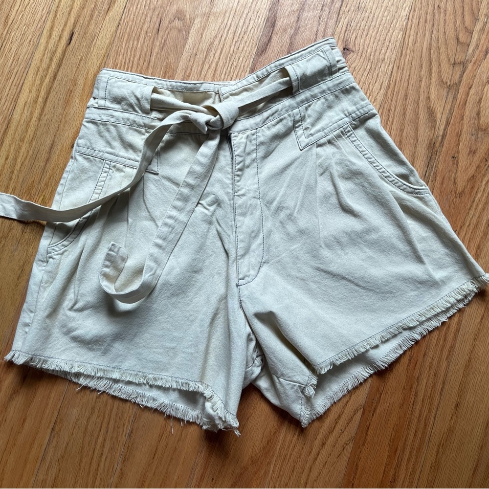 Free People High Waisted pleated shorts
